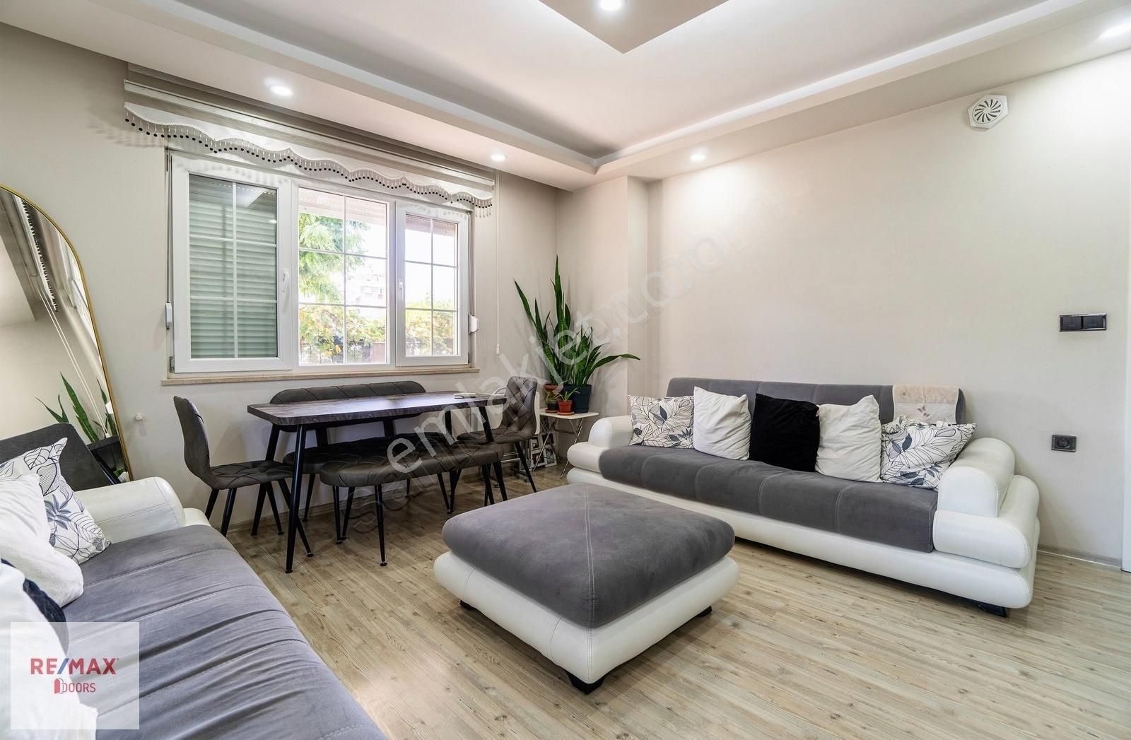 Yenigün'de Havuzlu Site İçerisinde 2+1 Satılık Daıre - Görsel 9