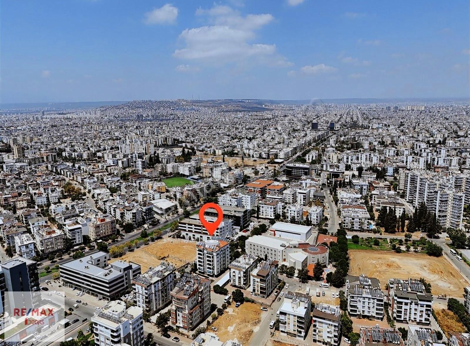 Yenigün'de Havuzlu Site İçerisinde 2+1 Satılık Daıre