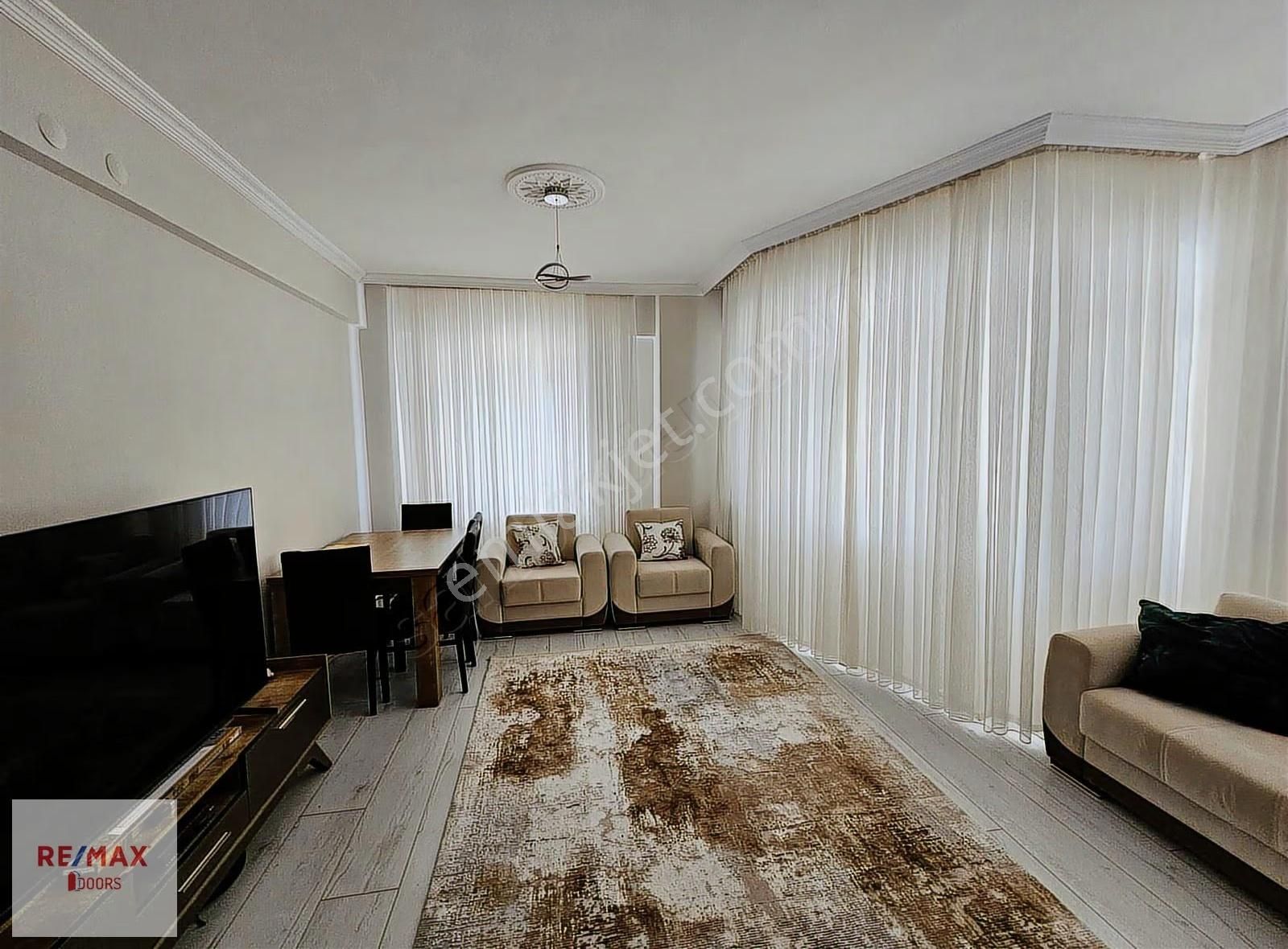 Döşemealtı Bahçeyakada Manzaralı İçi Yenilenmiş 3+1 Daire - Görsel 2