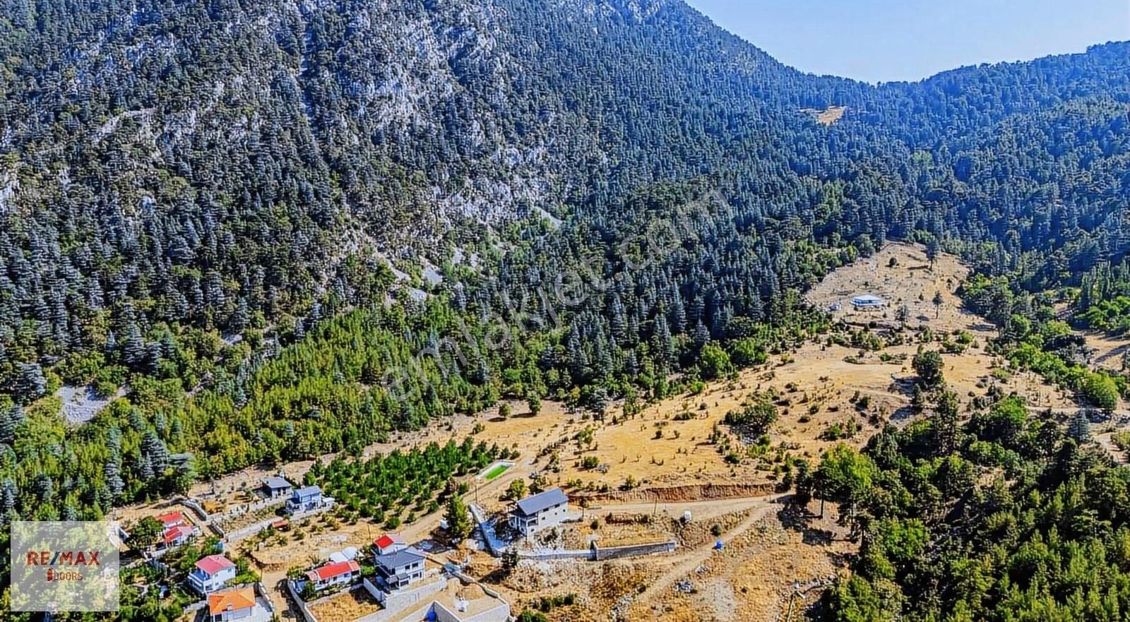 Çağlarca Kozağacında Antalya Manzaralı Satılık Tarla