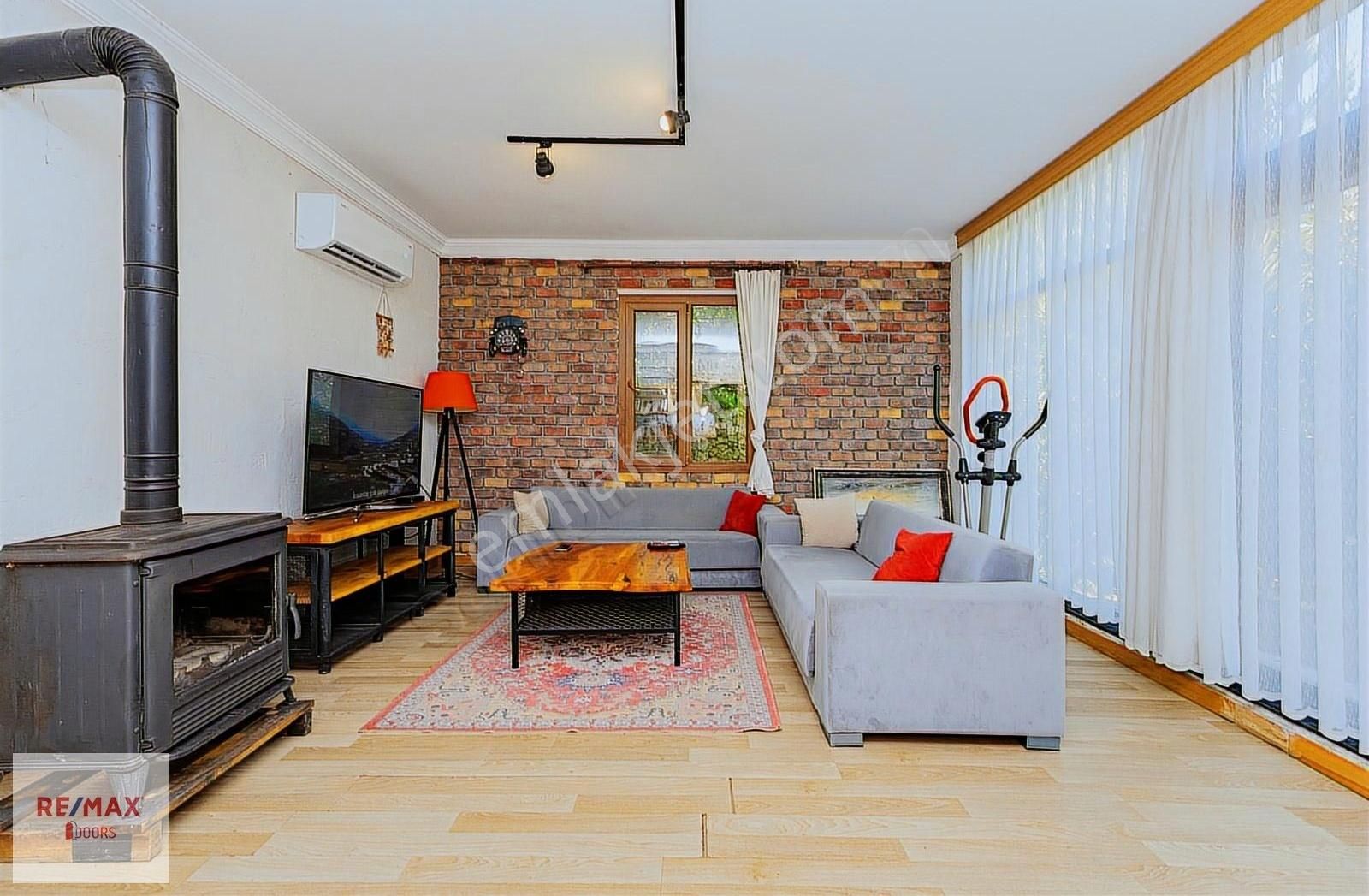 Çağlarca'da Şehir Deniz Manzaralı Geniş Bahçeli Satılık Villa - Görsel 33