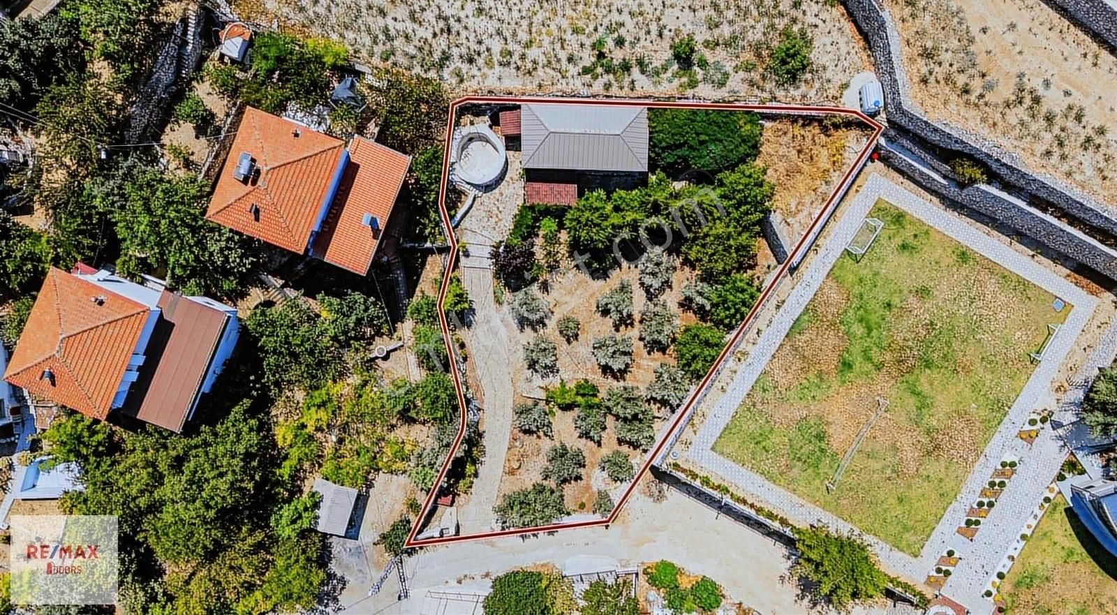 Çağlarca'da Şehir Deniz Manzaralı Geniş Bahçeli Satılık Villa - Görsel 29