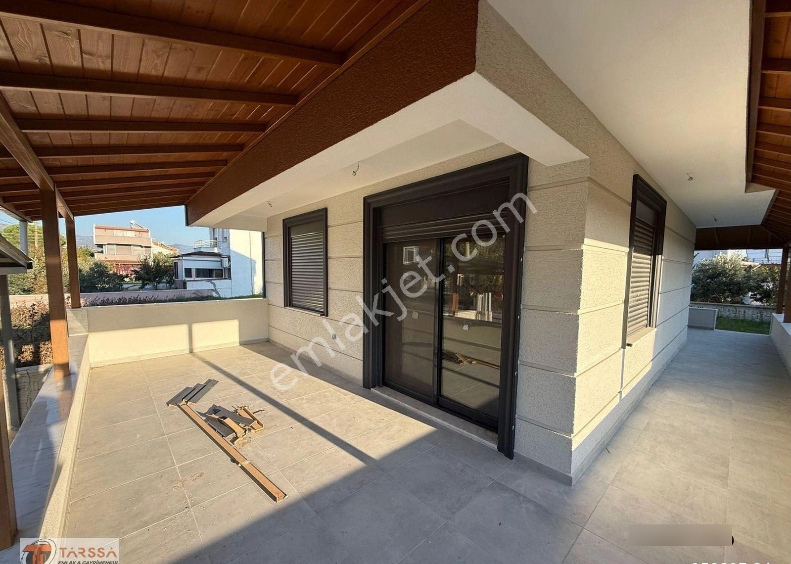 Tarssa Gayrimenkul'den Dikili Cumhuriyet Mh. Denize Yakın 4+1 Satılık Triplex Villa! - Görsel 20