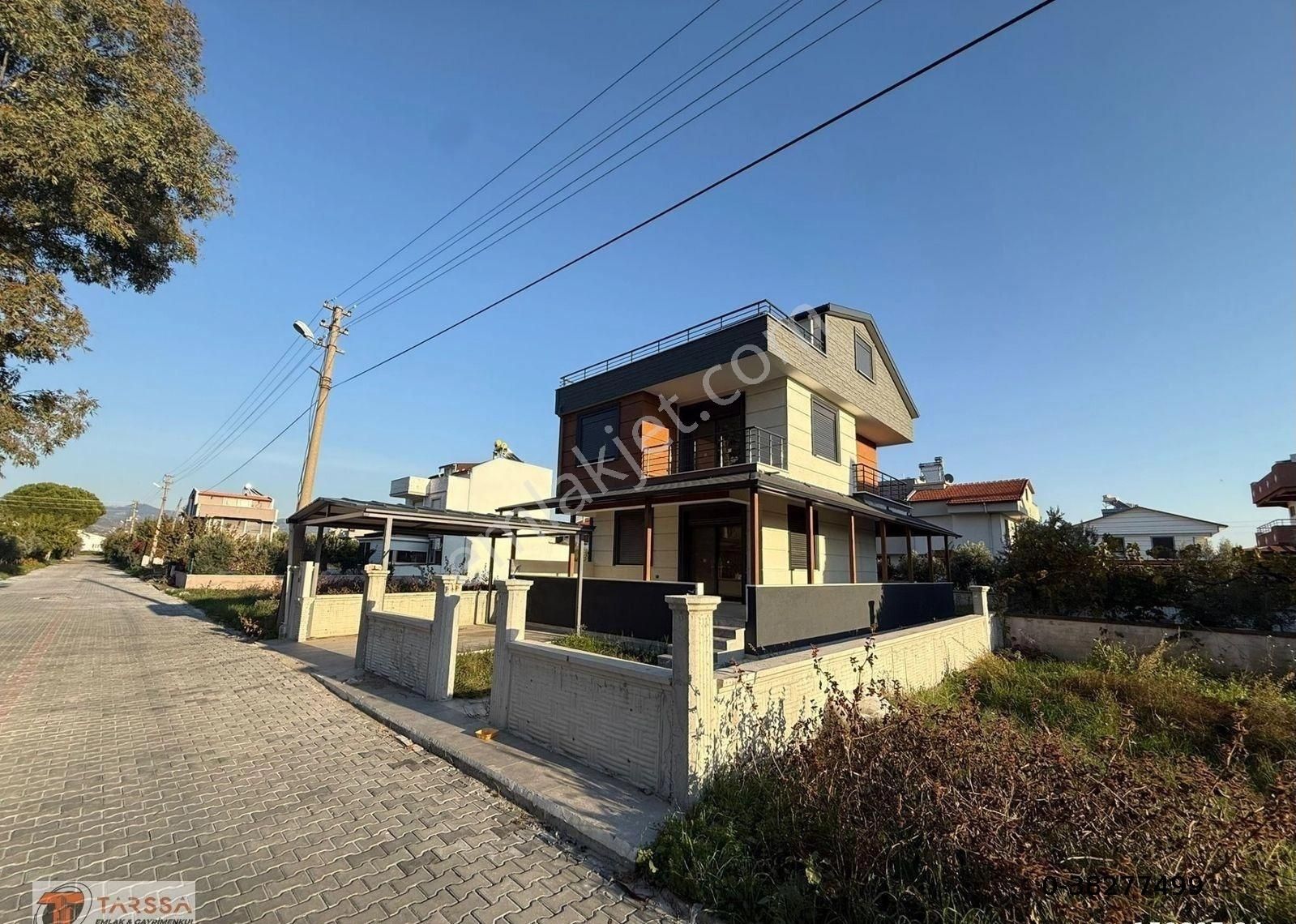 Tarssa Gayrimenkul'den Dikili Cumhuriyet Mh. Denize Yakın 4+1 Satılık Triplex Villa! - Görsel 22