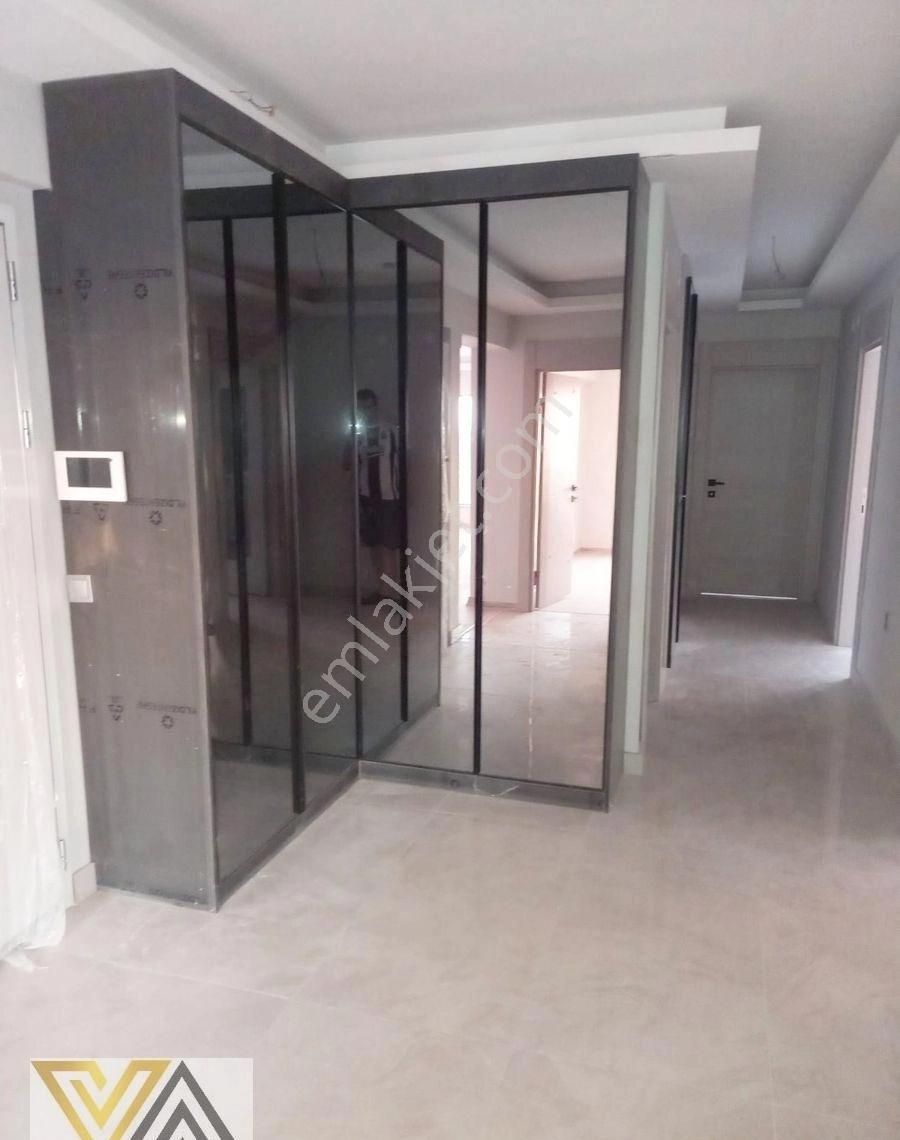 Valentia'dan Ege Mahallesinde Geniş 4+1 Satılık Daire !!! - Görsel 11