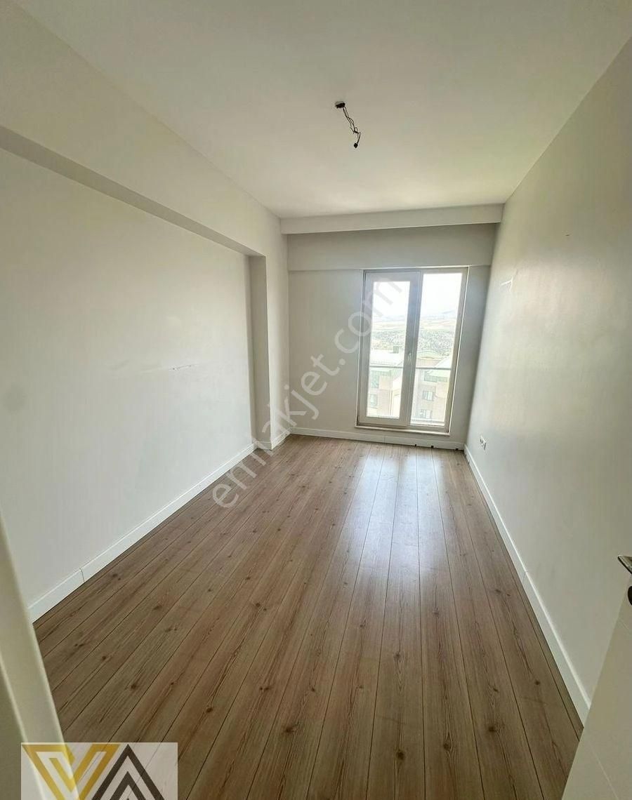 Valentia Gayrienkul'den Vadi Manzaralı 3+1 Satılık Daire !!! - Görsel 9