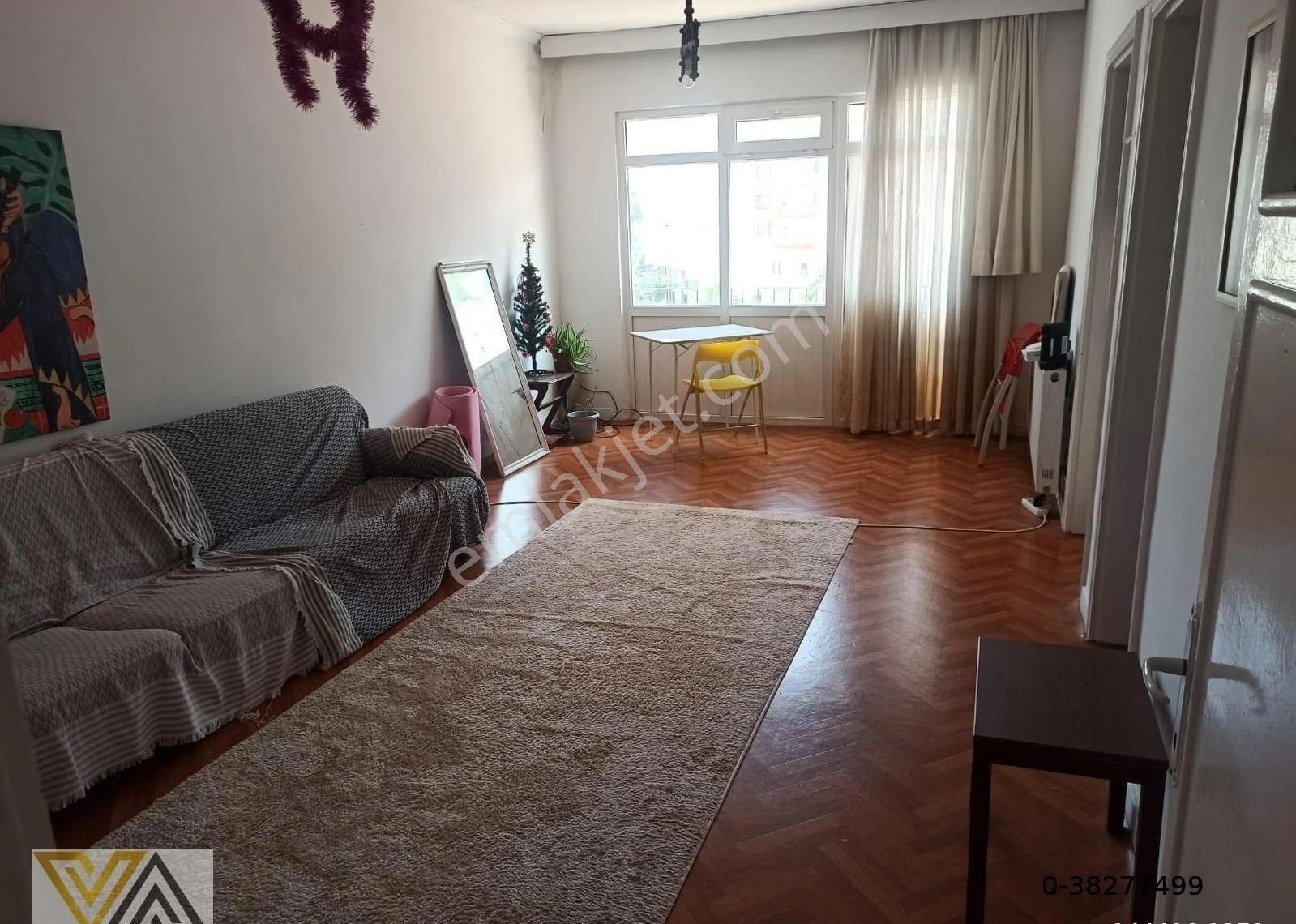 Valentia'dan Kıbrıs Caddesi Yakını 2+1 Satılık Daire !!!