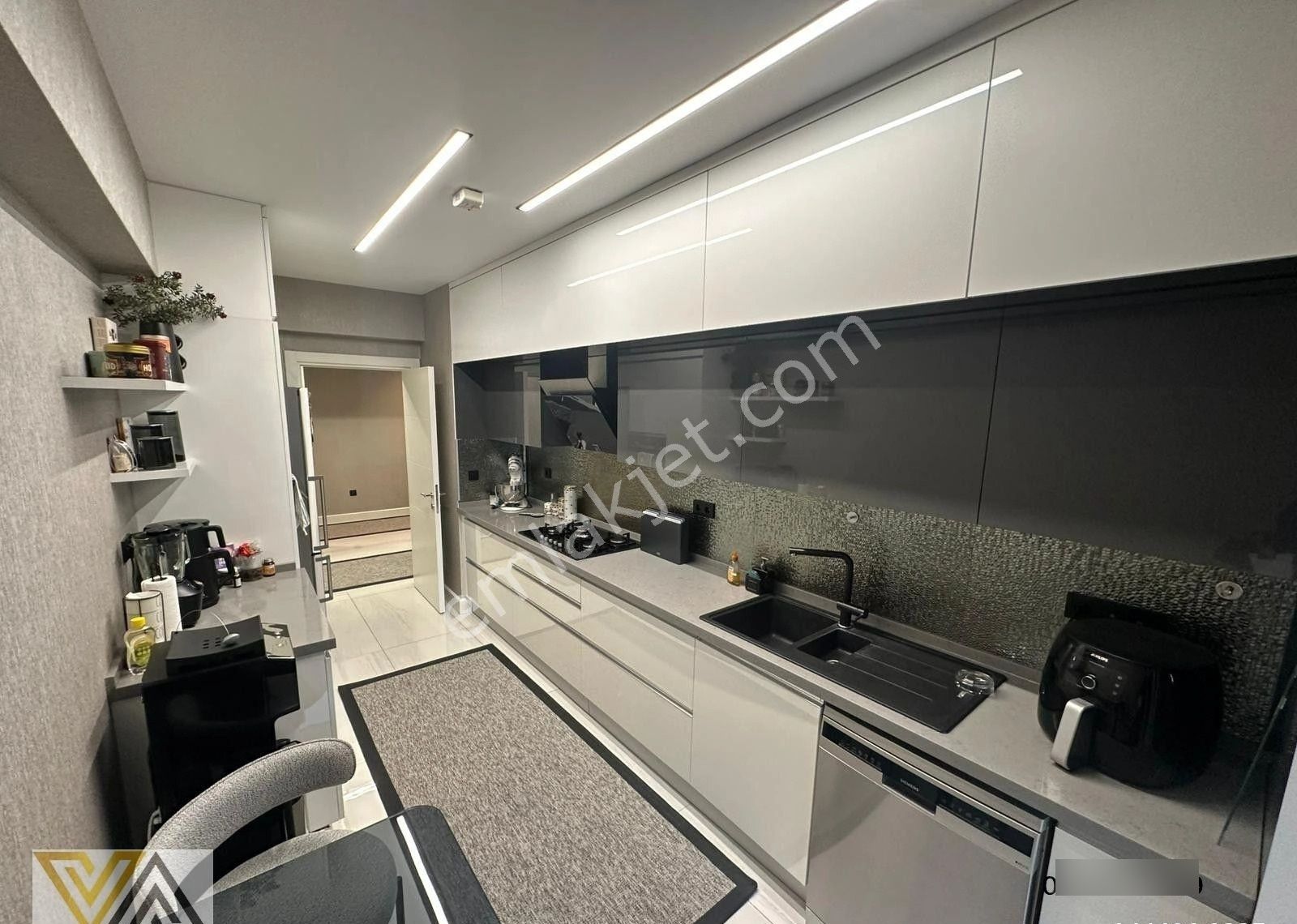 Valentia'dan Sinpaş Altınoranda Manzaralı Satılık 3+1 Daire !!! - Görsel 14