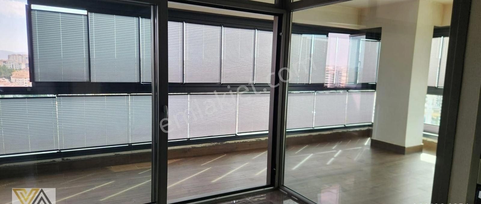 Valentia'dan İnci Life Evlerinde 4+1 Satılık Daire !!! - Görsel 18