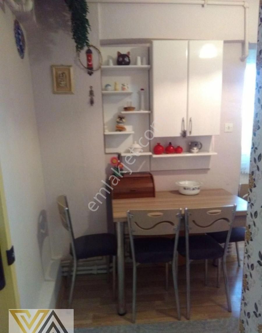 Valentia'dan Yukarı Emek Sitesinde 3+1 Satılık Daire !!! - Görsel 7