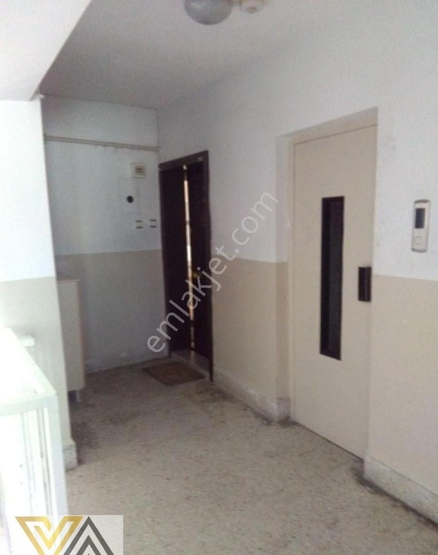 Valentia'dan Yukarı Emek Sitesinde 3+1 Satılık Daire !!! - Görsel 3