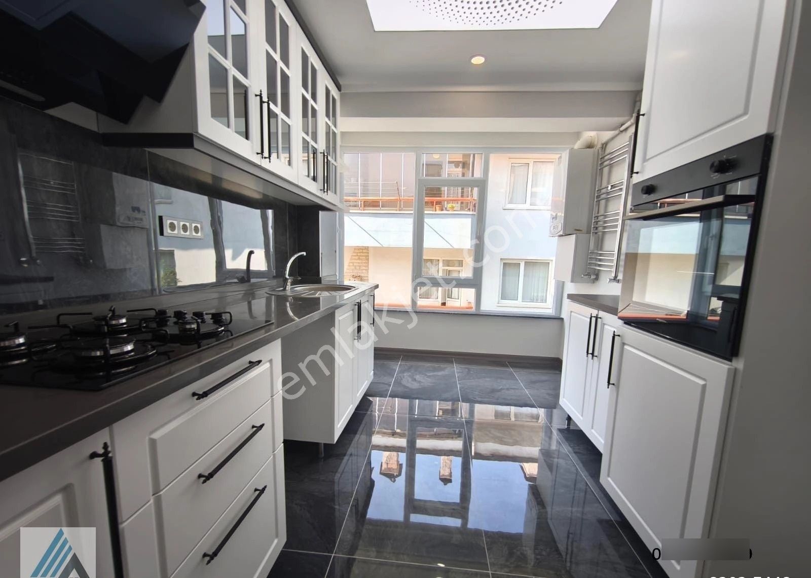 Atanora Vadi'den 2 Banyolu Cadde Yakını Lüks Yapılı Manzaralı 3+1 - Görsel 19