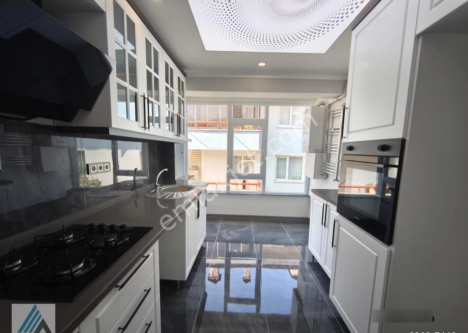 Atanora Vadi'den 2 Banyolu Cadde Yakını Lüks Yapılı Manzaralı 3+1 - Görsel 24