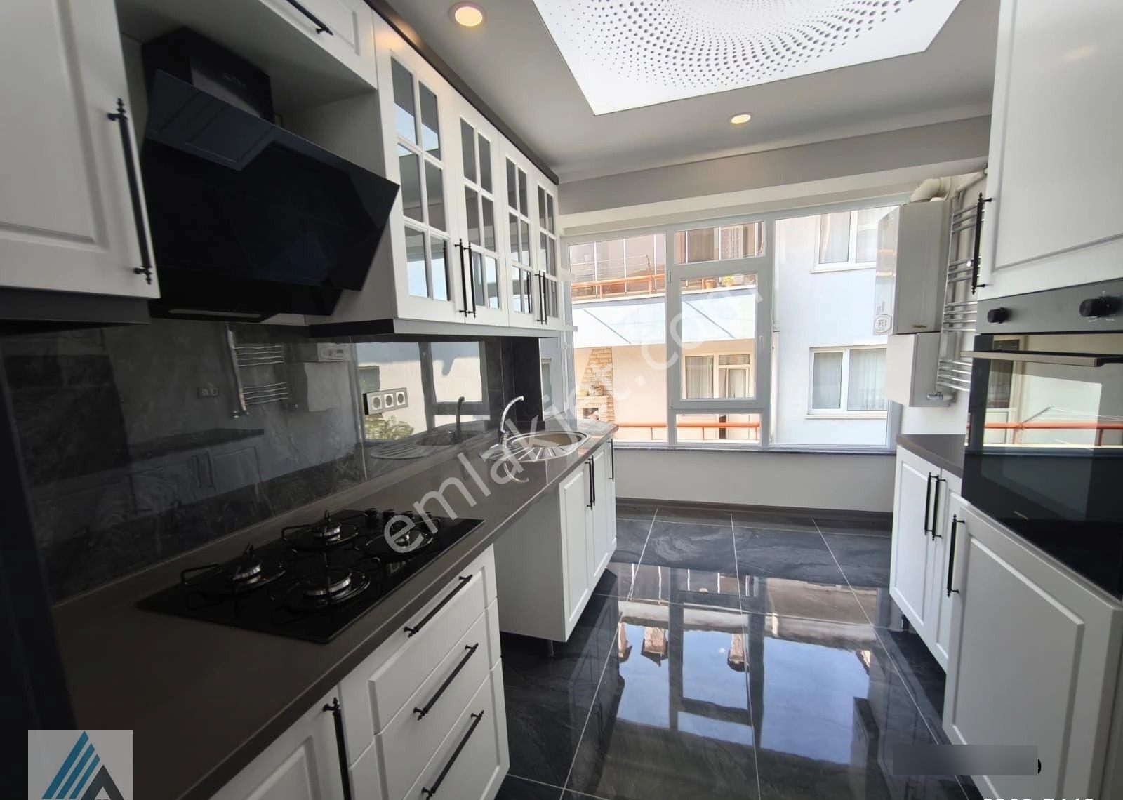 Atanora Vadi'den 2 Banyolu Cadde Yakını Lüks Yapılı Manzaralı 3+1 - Görsel 33