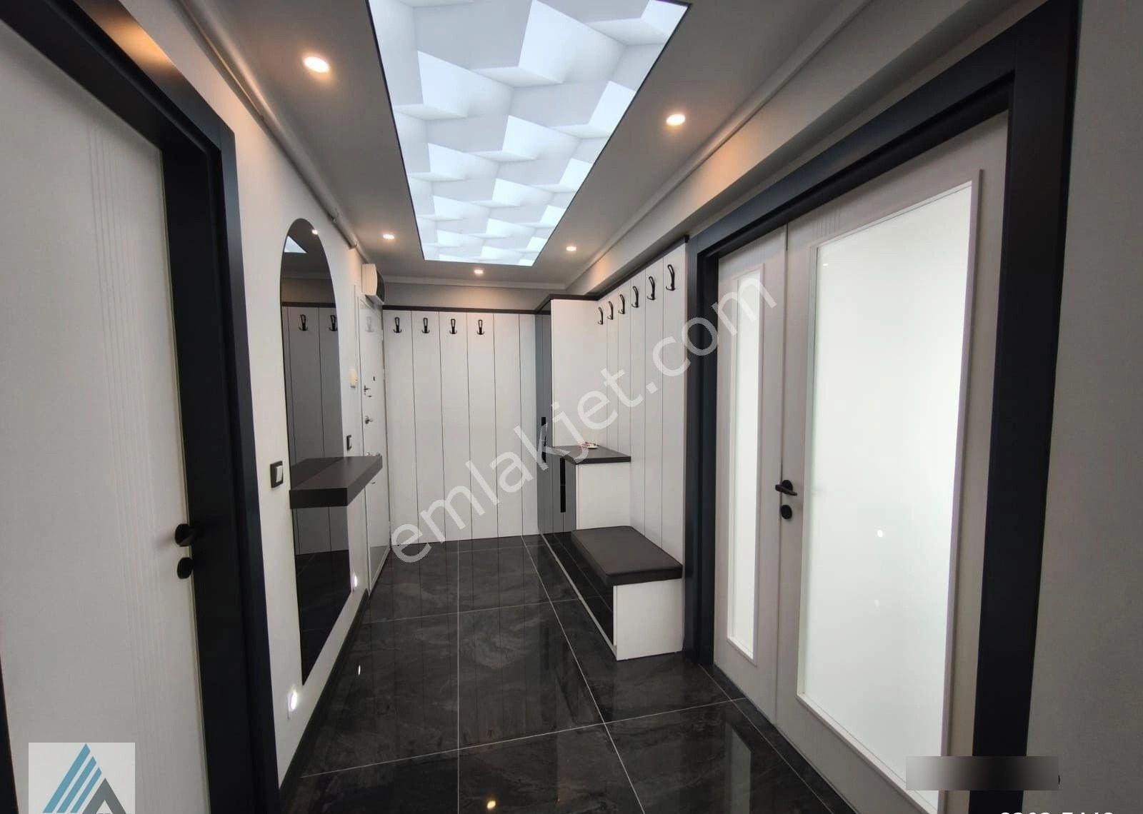 Atanora Vadi'den 2 Banyolu Cadde Yakını Lüks Yapılı Manzaralı 3+1 - Görsel 7