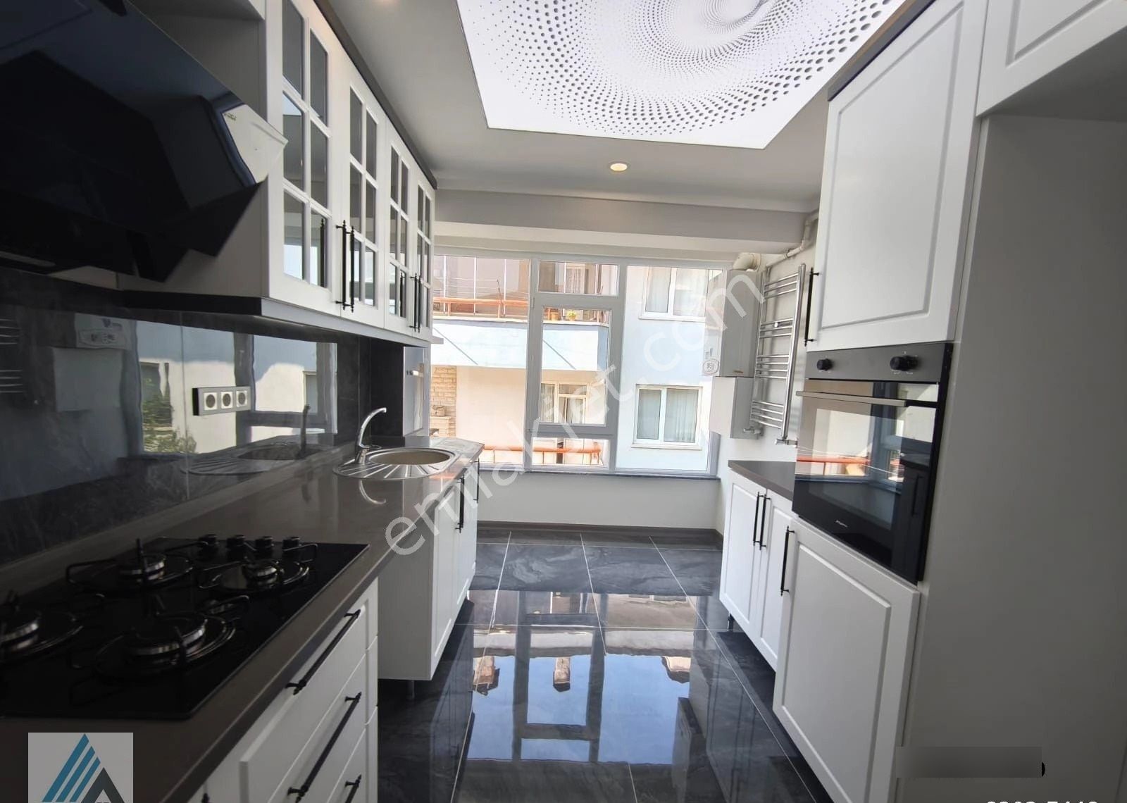 Atanora Vadi'den 2 Banyolu Cadde Yakını Lüks Yapılı Manzaralı 3+1 - Görsel 9