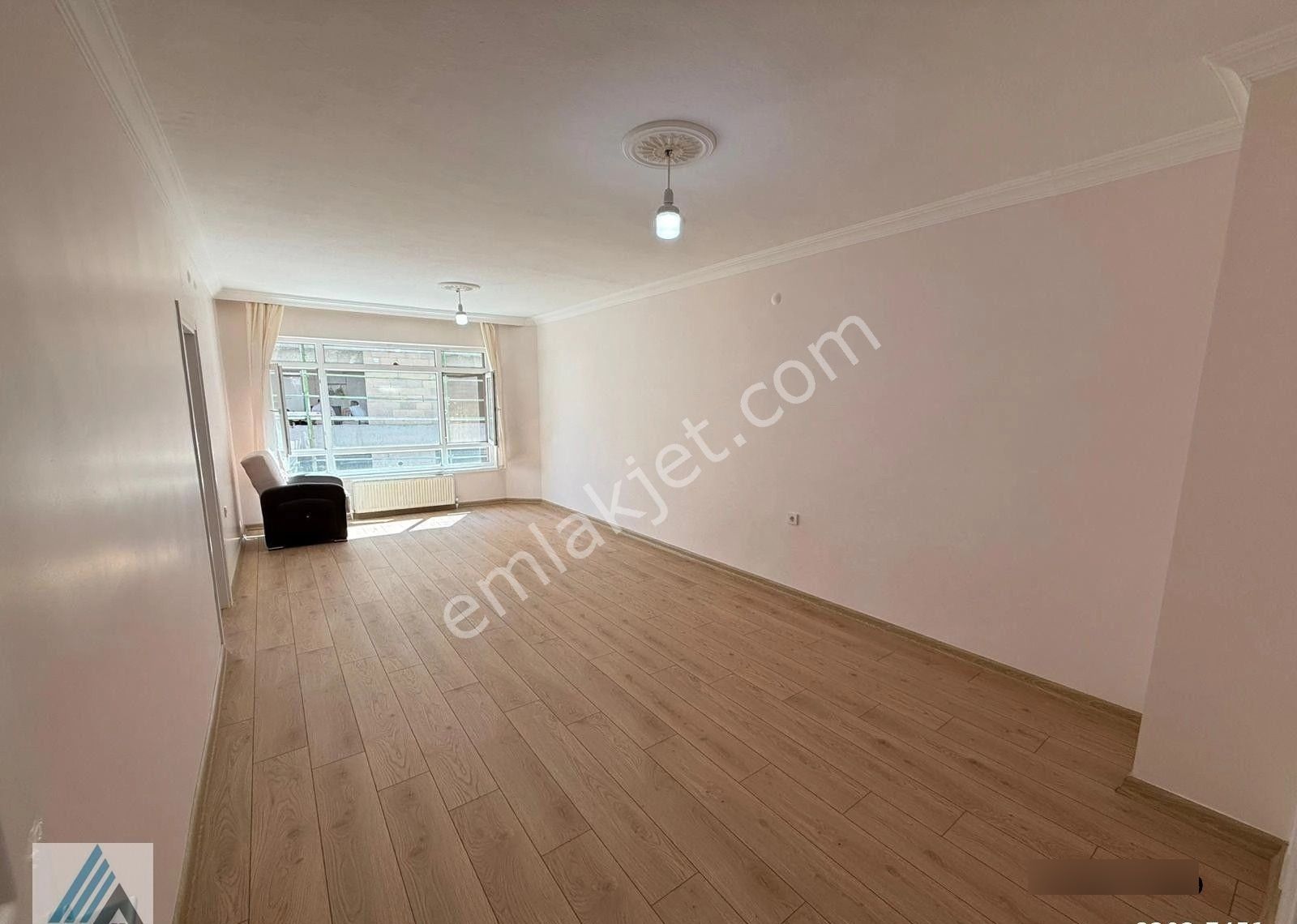 Atanora Vadi'den Dikmen'de Dayanışma Sokak Üzerinde 2+1 , 95 M2 Ön Cephe Full Yapılı Giriş - Görsel 2