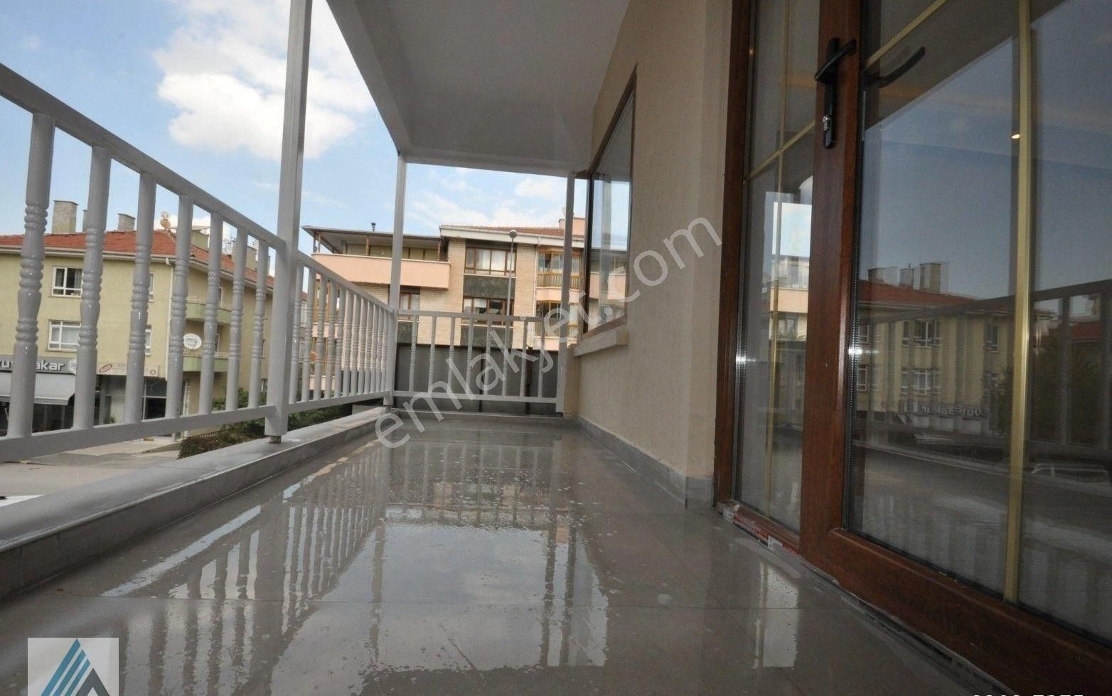 Atanora Vadi'den İlker Cadde Üzeri Lüks Yapılı Ön Cephe 2 Banyolu 3+1 - Görsel 17