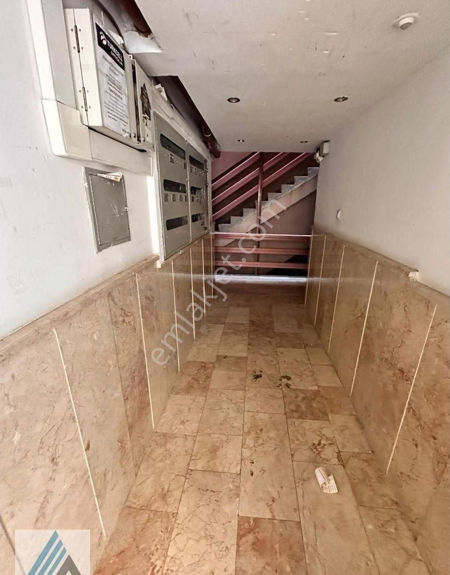 Atanora Vadi'den Sokullu Cad.üzeri Amerikan Mutfak Lüks Yapılı Teras Kullanımlı 3+1 - Görsel 27