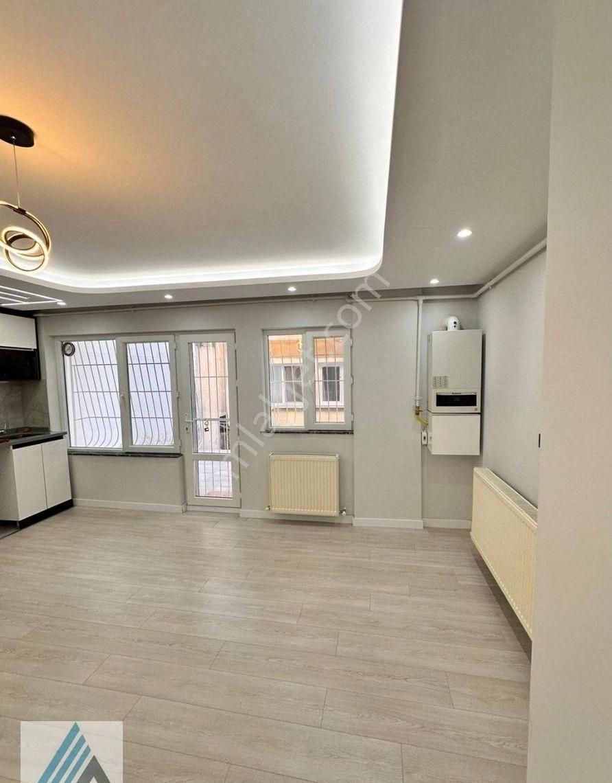 Atanora Vadi'den Sokullu Cad.üzeri Amerikan Mutfak Lüks Yapılı Teras Kullanımlı 3+1 - Görsel 6