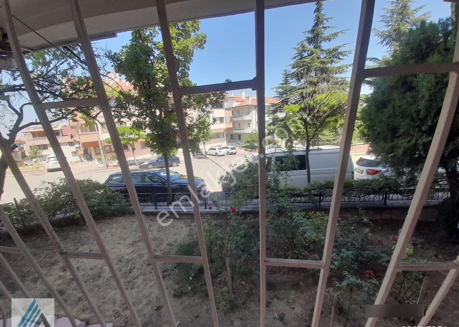 Atanora Vadi'den Merkezi Lokasyon'da 3+1 Köşe Başında Ön Cephe Giriş Kat' Da Daire - Görsel 9