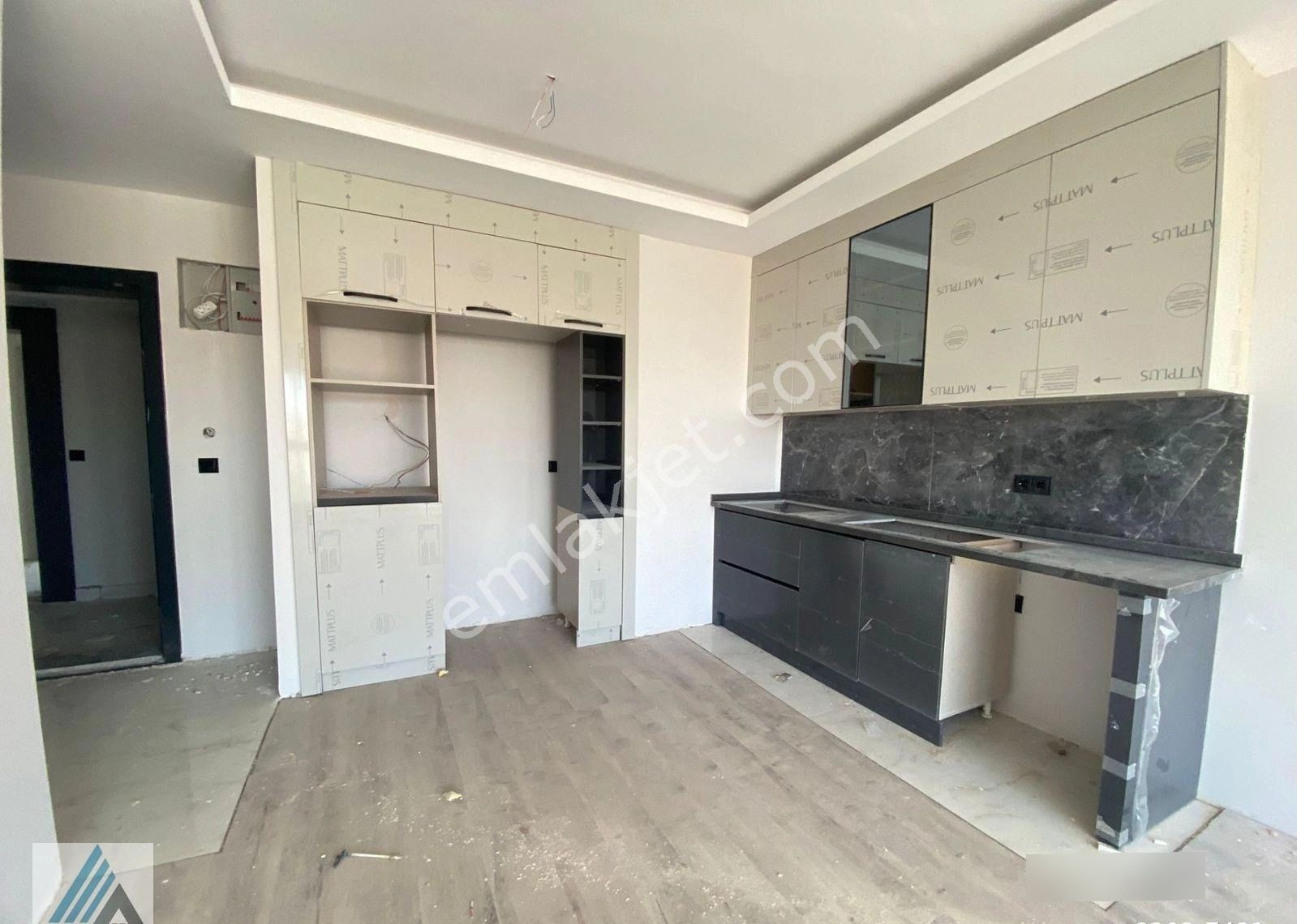 Atanora Vadi'den Crystal Tower 'de Yüksek Katta Panoramik Manzaralı 2+1 - Görsel 21