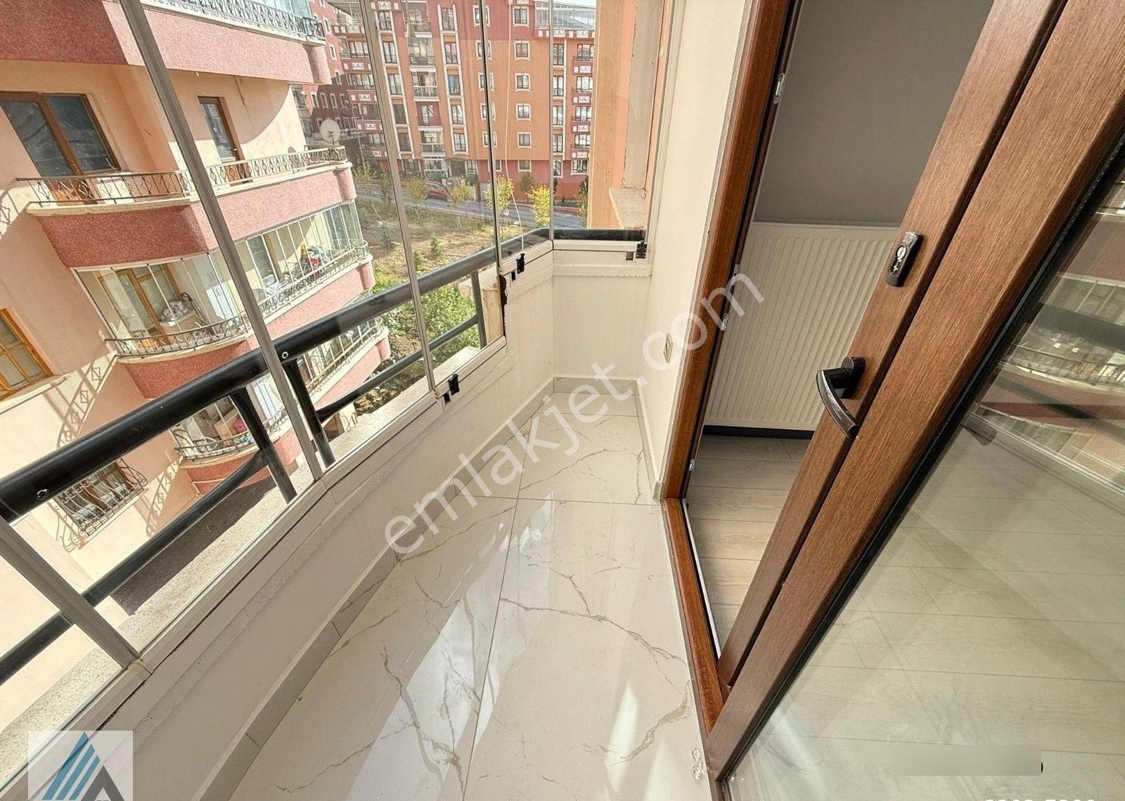 Atanora Vadi'den Cevizlidere Cad. Yakını 3+1 Süperlüx Yapılı Vadi Ve Orman Manz. Arakat Satılık Dair - Görsel 3