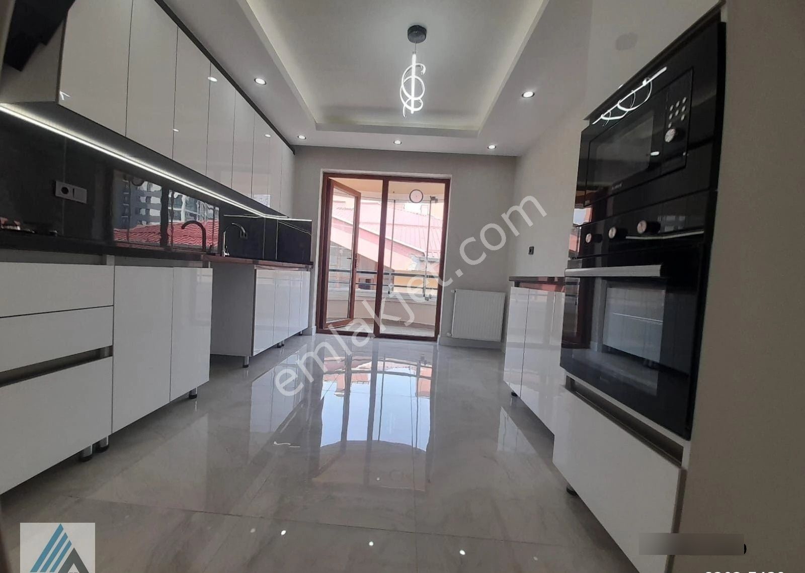 Atanora Vadi'den Dikmen Caddesi Üzerinde 4+1 Ön Cephe Süperlüx Yapılı Daire - Görsel 6