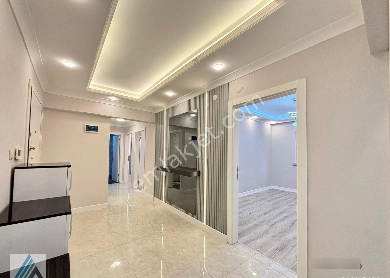 Atanora Vadi'den Perçem Sokak'ta Ana Cadde Yakını,giriş Kat,3+1+kilerli,lüks Yapılı - Görsel 5