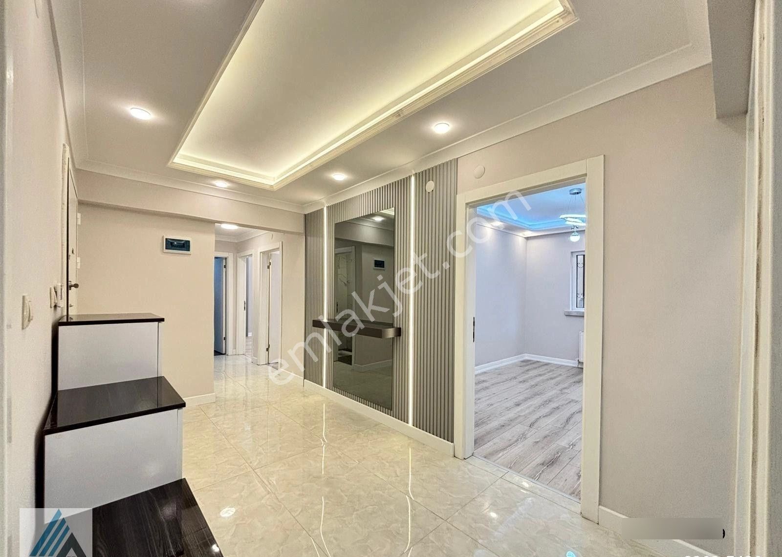 Atanora Vadi'den Perçem Sokak'ta Ana Cadde Yakını,giriş Kat,3+1+kilerli,lüks Yapılı - Görsel 4