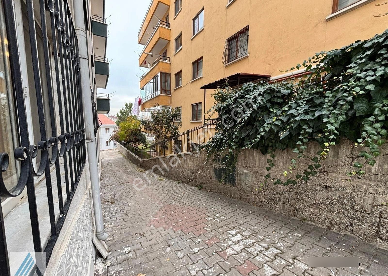 Atanora Vadi'den Perçem Sokak'ta Ana Cadde Yakını,giriş Kat,3+1+kilerli,lüks Yapılı - Görsel 31