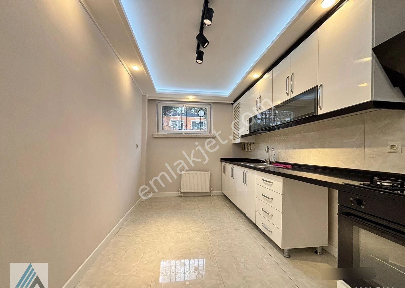 Atanora Vadi'den Perçem Sokak'ta Ana Cadde Yakını,giriş Kat,3+1+kilerli,lüks Yapılı - Görsel 27