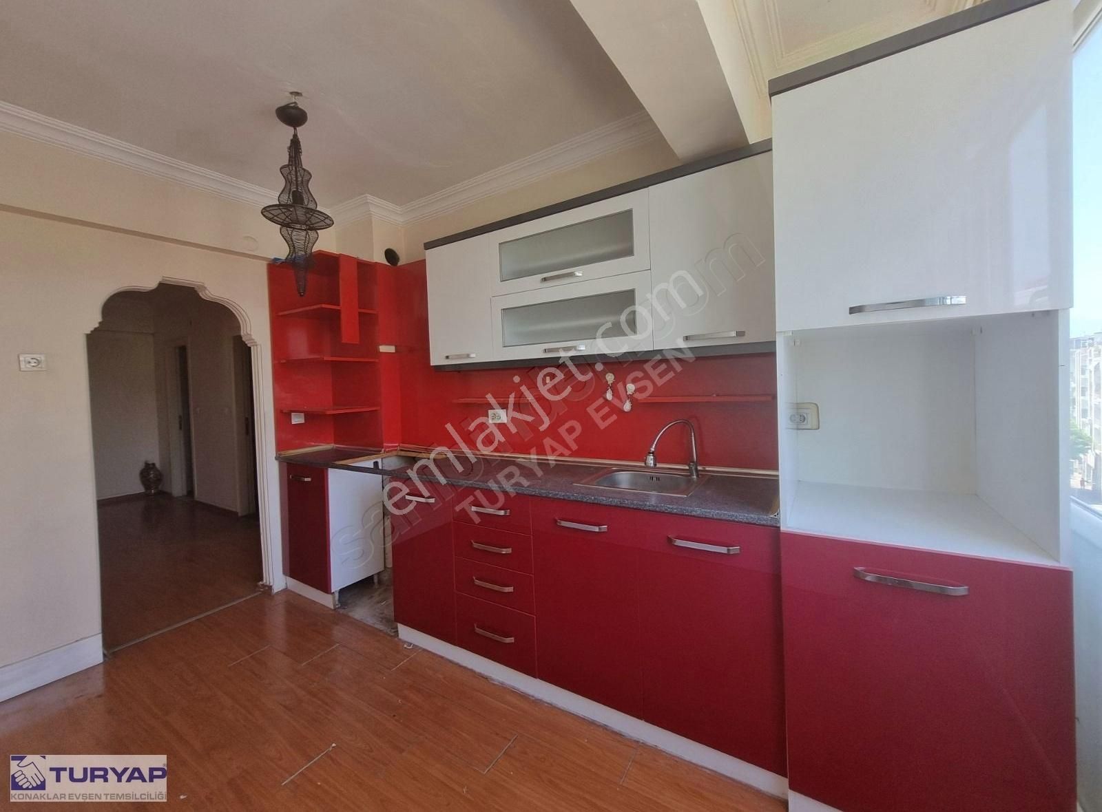 Cebesoy Caddesi Üzerinde Satılık 3+1 Daire - Görsel 9