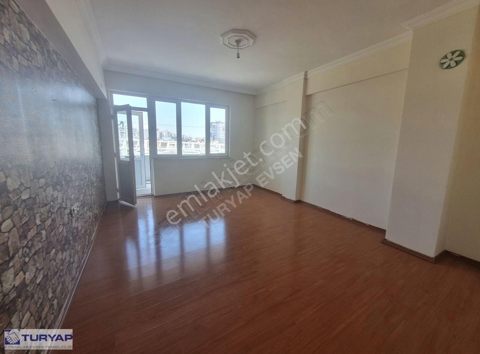 Cebesoy Caddesi Üzerinde Satılık 3+1 Daire - Görsel 6