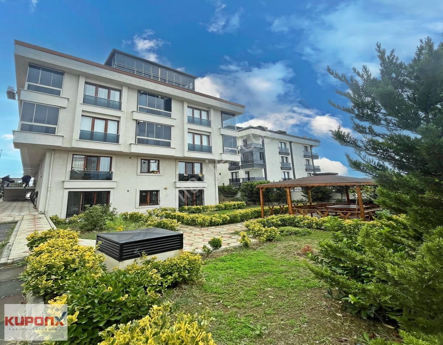 Beylikdüzü'nden Butik Site İçinde Haftanın 2+1 Fırsat Dairesi !!