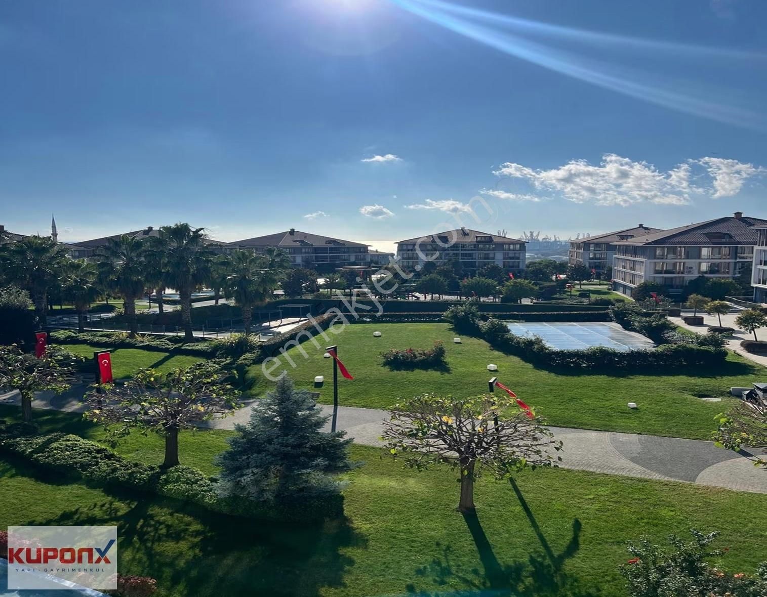 Avcılar Park Evleri'nden Lux Mimarisiyle Havuz Cepheli 2+1 Daire - Görsel 15