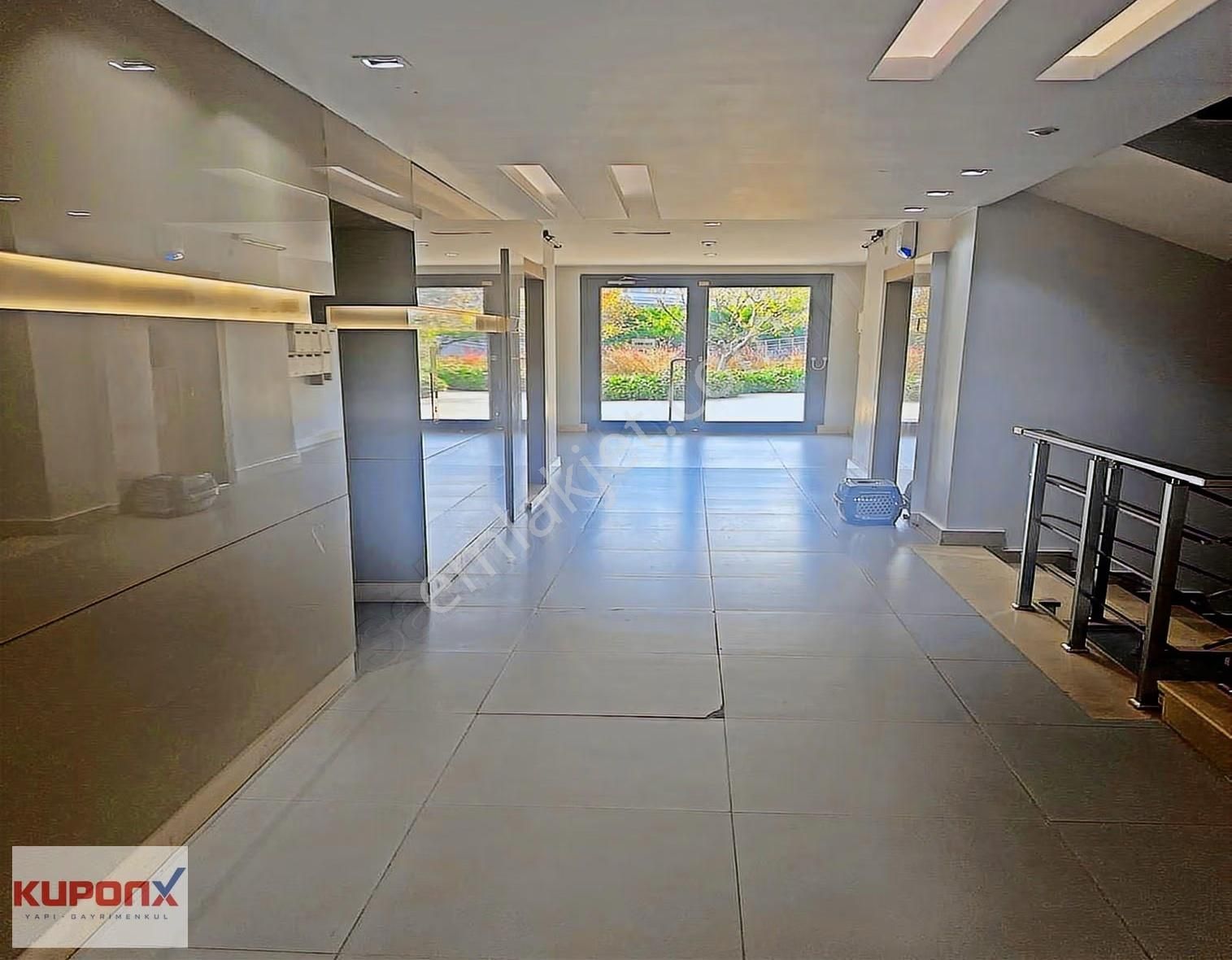 Avcılar Park Evleri'nden Lux Mimarisiyle Havuz Cepheli 2+1 Daire - Görsel 35