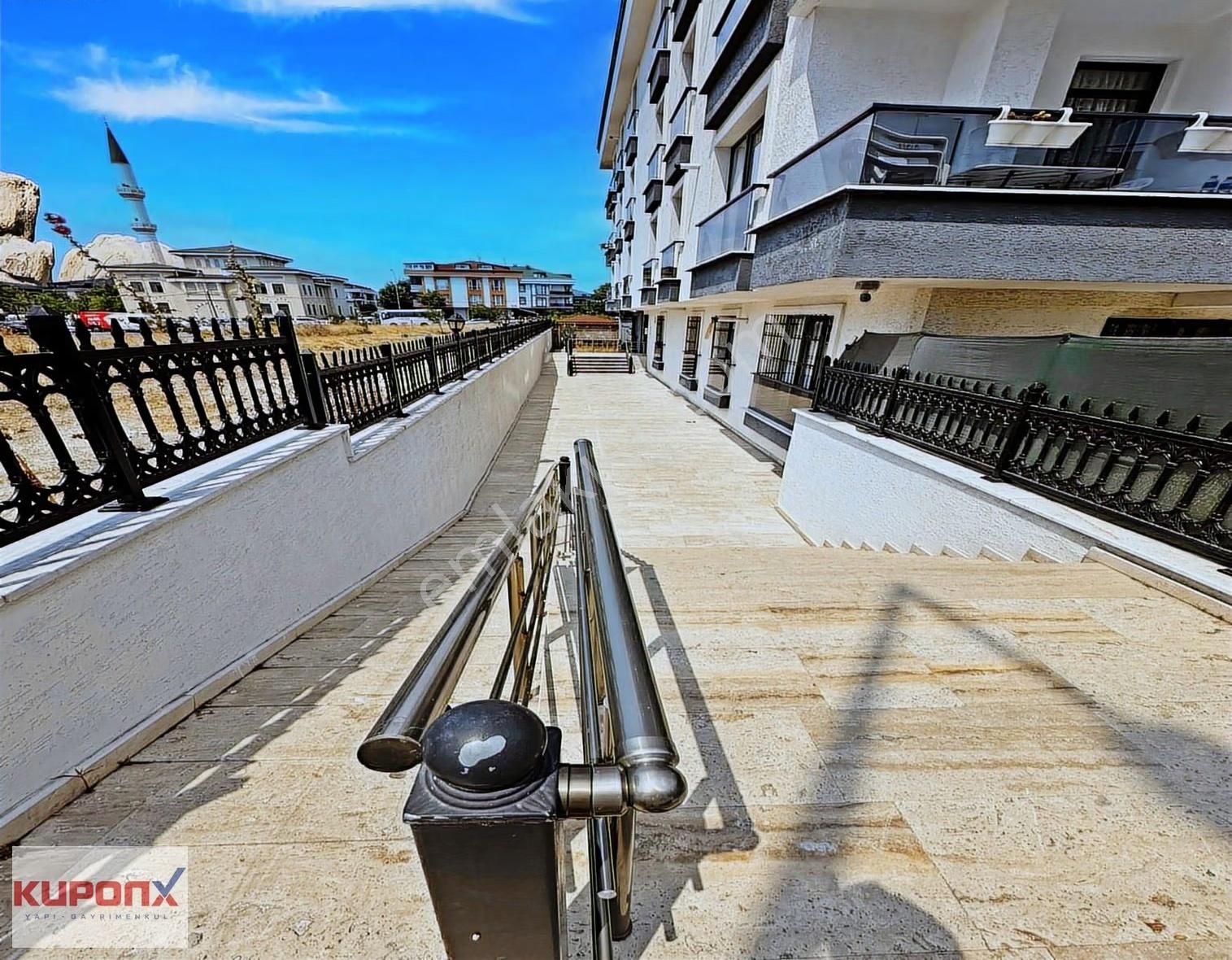 Beylikdüzü Kuponx'ten Geniş Oturumlu Ön Cepheli 2+1 Fırsat Daire - Görsel 26