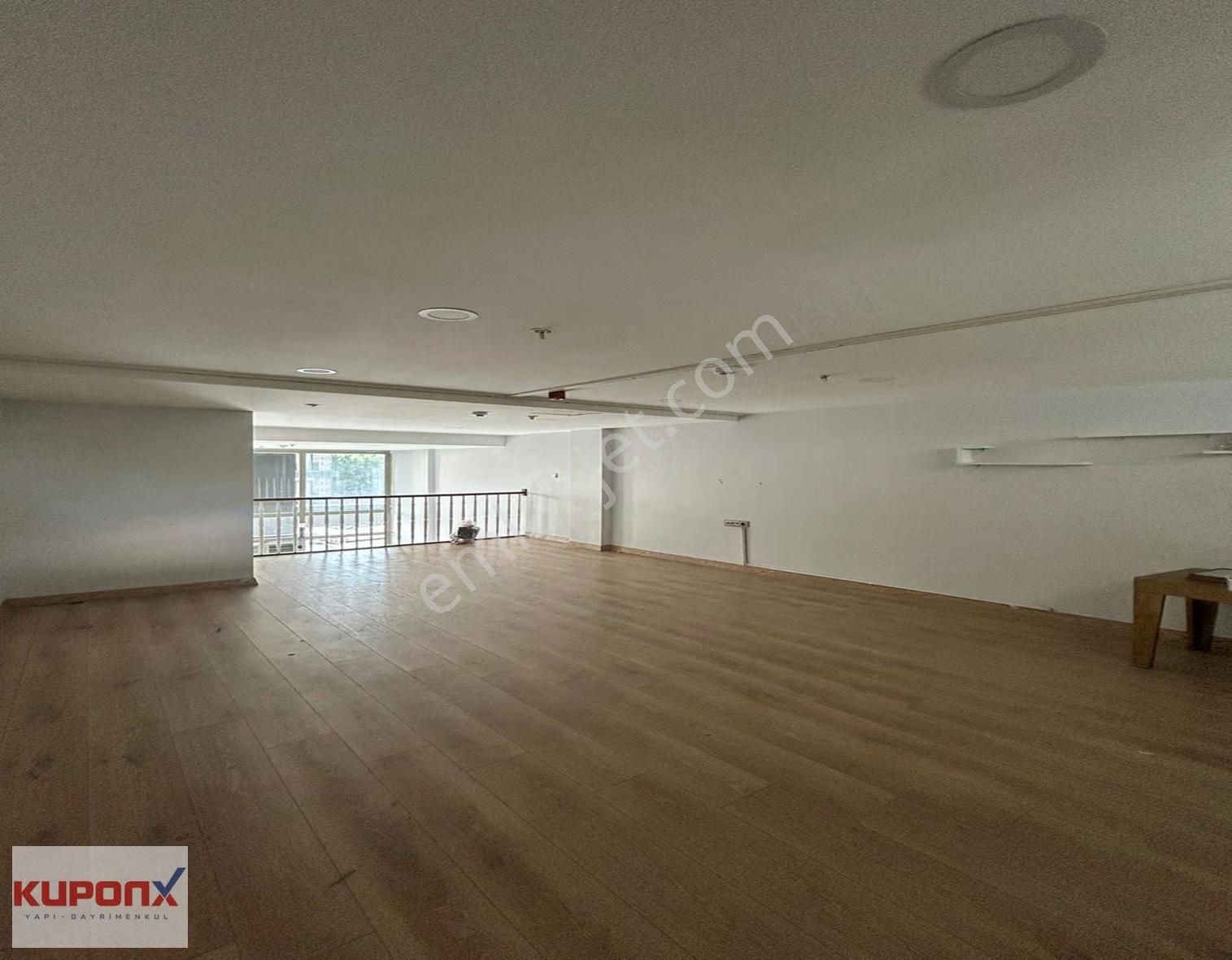 Kavaklı'dan İşlek Cadde Üzerinde Geniş Kullanımlı Kiralık Dükkan - Görsel 16