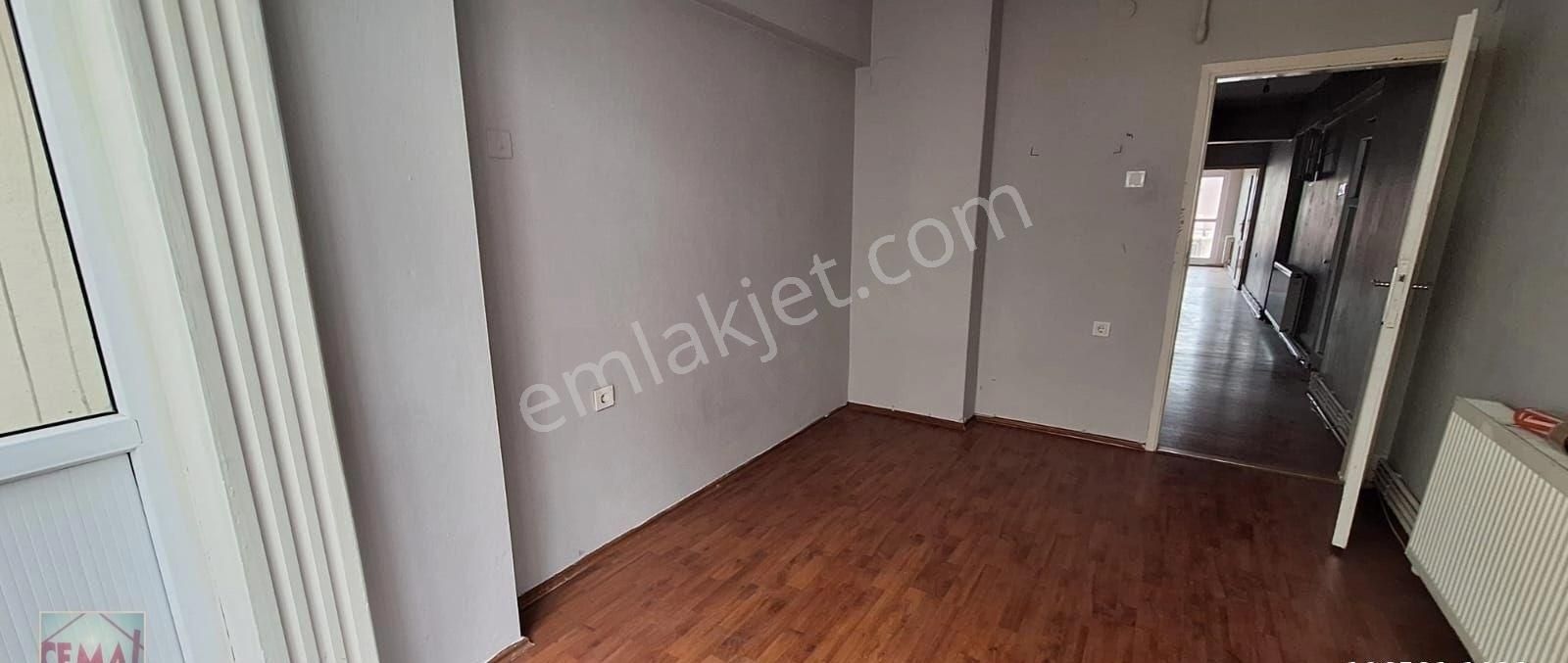 Cemal Emlak Bursa Yıldırım Şıble Meydan 2+1 Ekonomik - Görsel 20