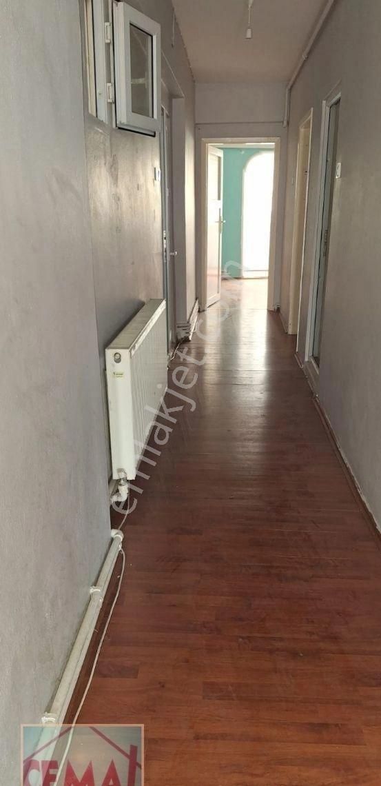 Cemal Emlak Bursa Yıldırım Şıble Meydan 2+1 Ekonomik - Görsel 2