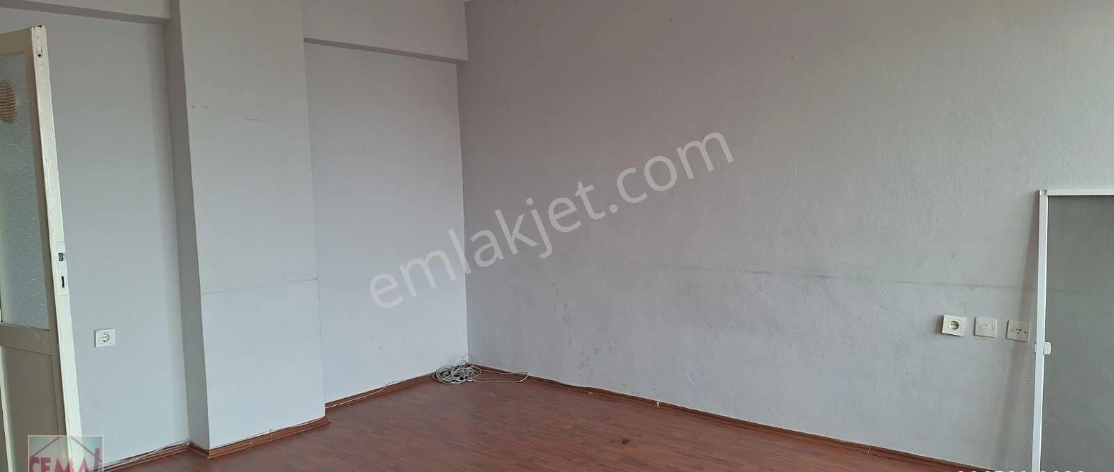 Cemal Emlak Bursa Yıldırım Şıble Meydan 2+1 Ekonomik - Görsel 7