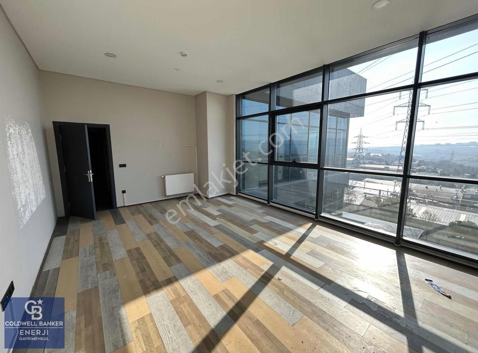 Avcılar Kiralık 2+1 Ofis E-5' E 100 M. Mesafede Metrobüse Yakın - Görsel 9