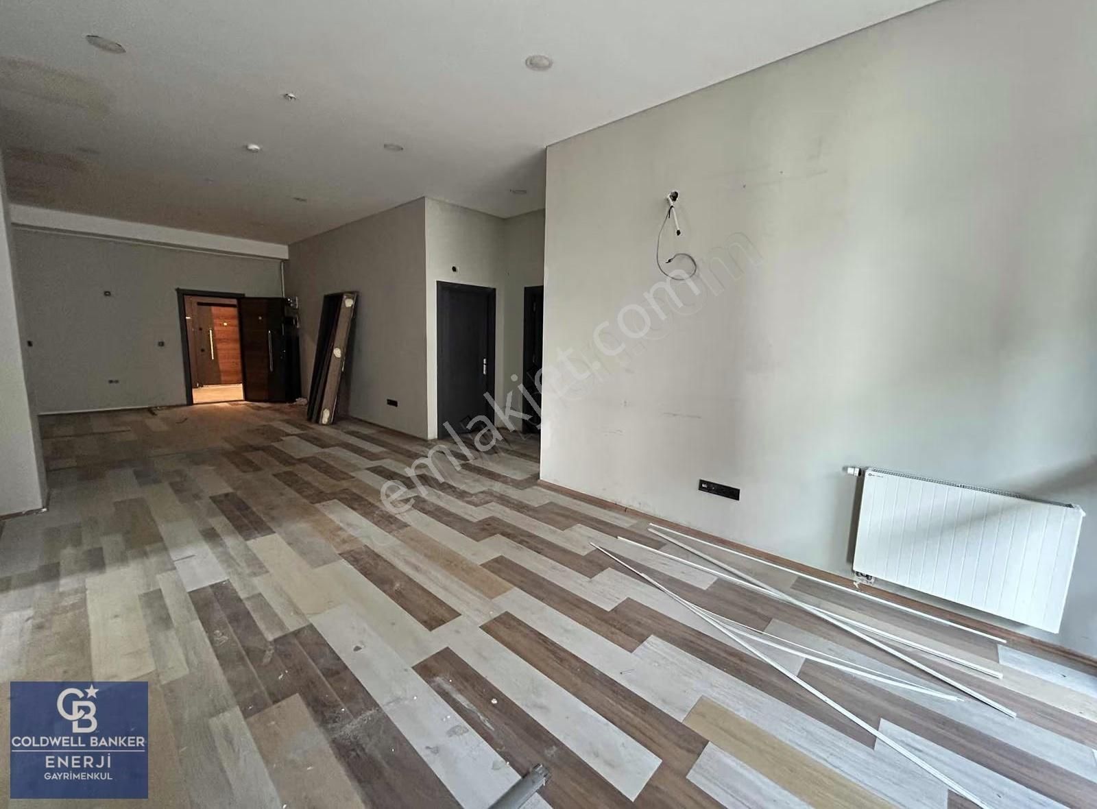 Avcılar Kiralık 2+1 Ofis E-5' E 100 M. Mesafede Metrobüse Yakın - Görsel 4