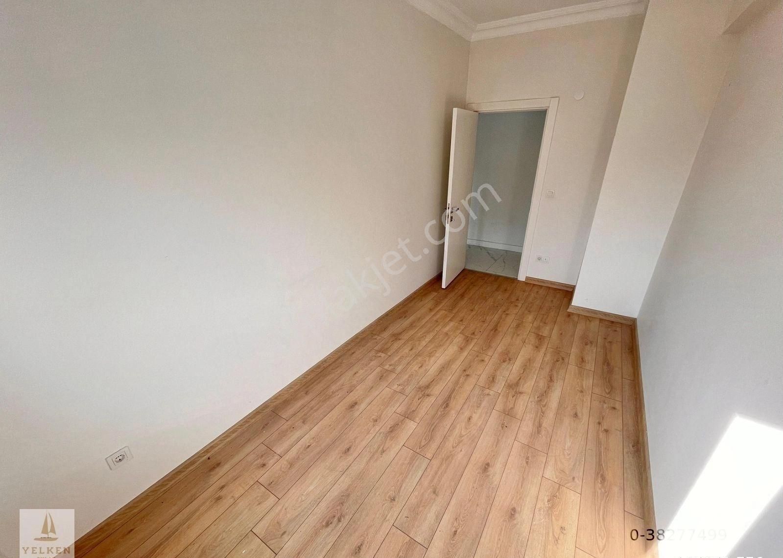 Feneryolu'nda 3+1 Balkonlu Ebeveyn Banyolu 1 Yıllık - Görsel 13