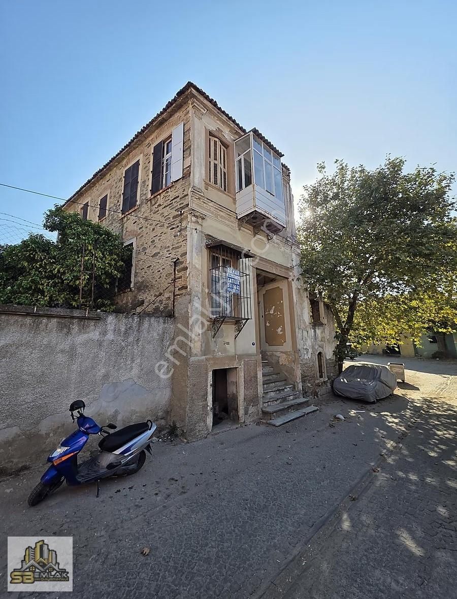 İzmir Tire Sb Emlak Ofisinden Merkezde Tarihi Konak - Görsel 13