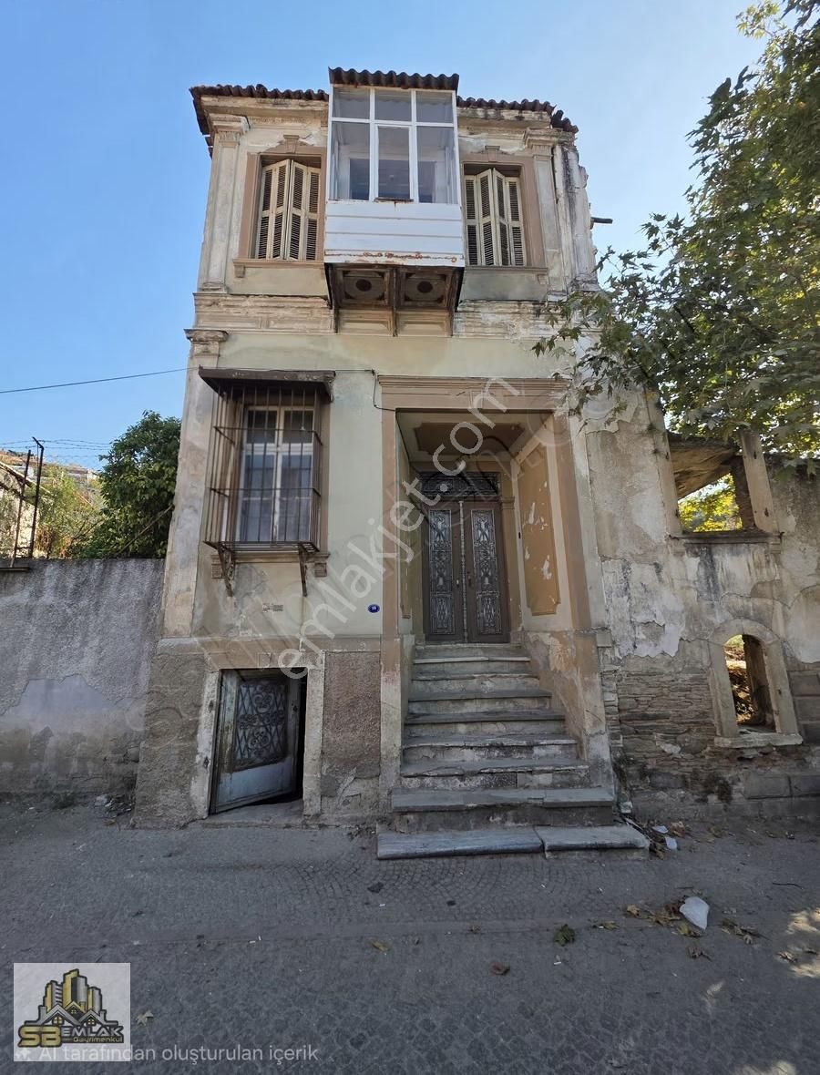 İzmir Tire Sb Emlak Ofisinden Merkezde Tarihi Konak - Görsel 6