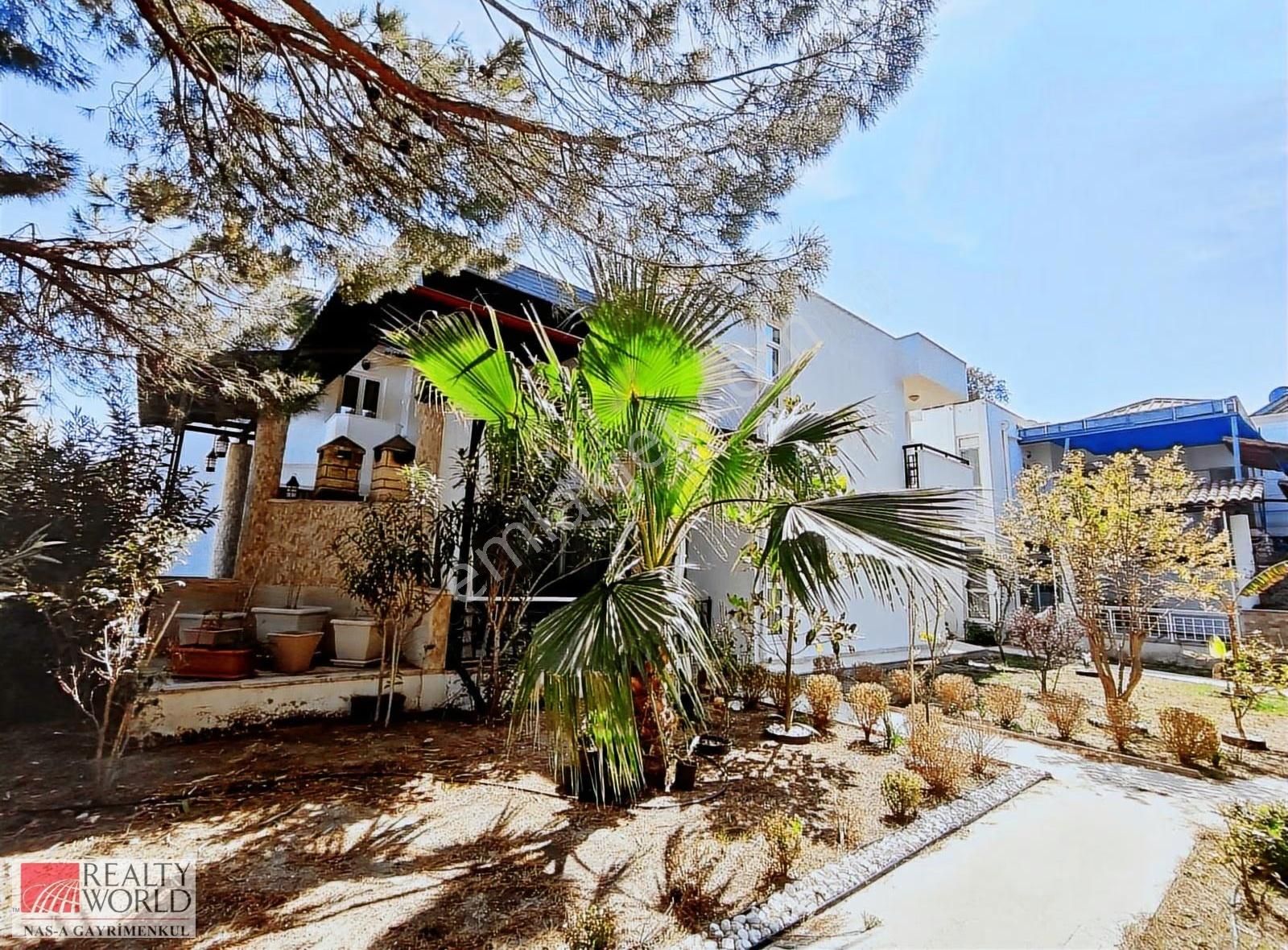 Kemer Çamyuva Özel Plajlı Satılık 2+1 Lüks Villa |havuzlu Sitede - Görsel 15