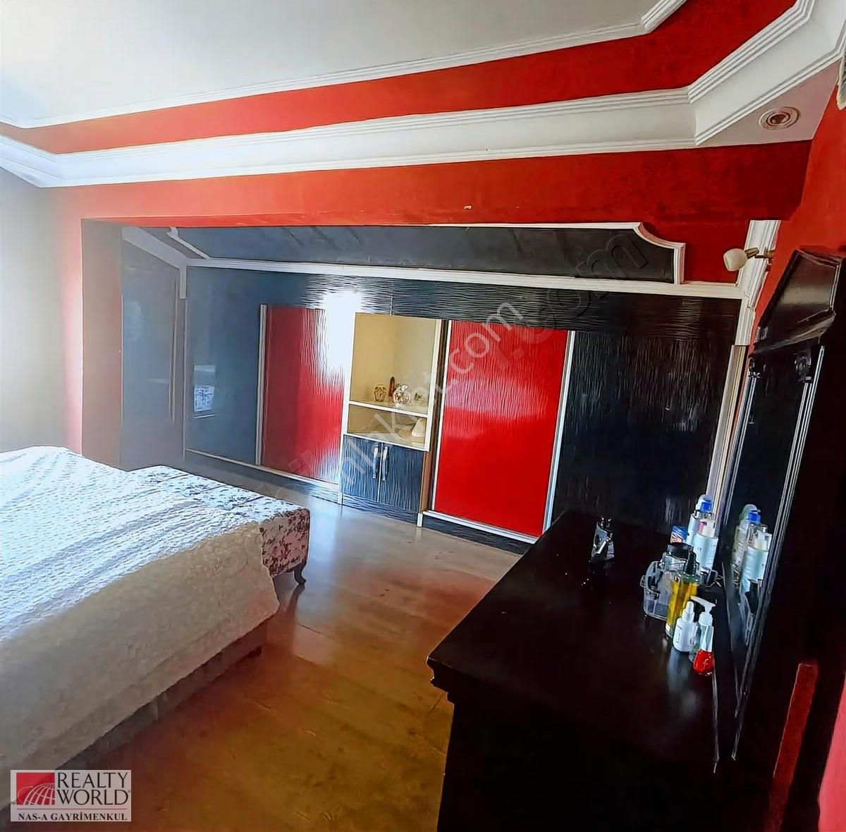 Altınkum Mah. Ana Cadde Üzerinde Satılık 5+1 Dubleks Daire - Görsel 31