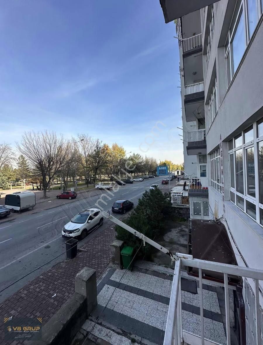 Vb Gruptan Bozantı Caddesinde Kiralık 3+1 Daire - Görsel 13